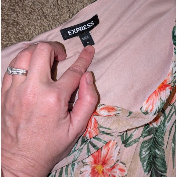 Express Romper M Women's Pink Tropical Print One Shoulder Chiffon Ruffle Shorts - Picture 5 of 6